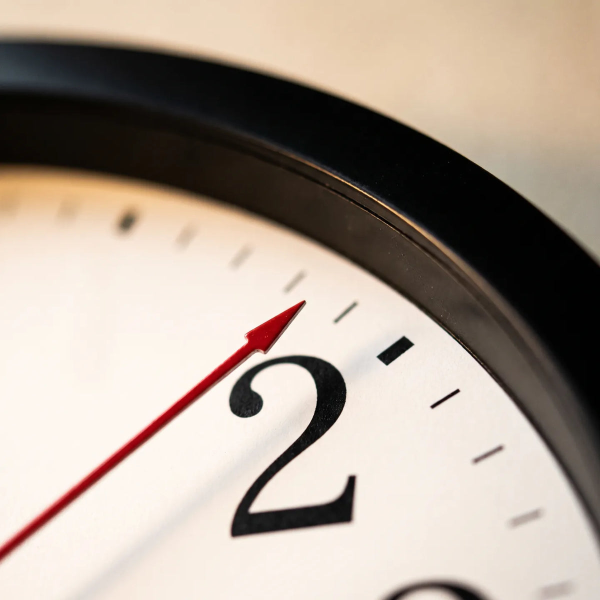 Howard Miller Gallery Wall Clock, macro close-up of the hands and dial