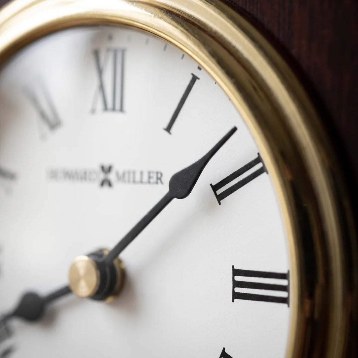 Howard Miller Portrait Caddy Tabletop Clock, macro close-up of the hands and dial