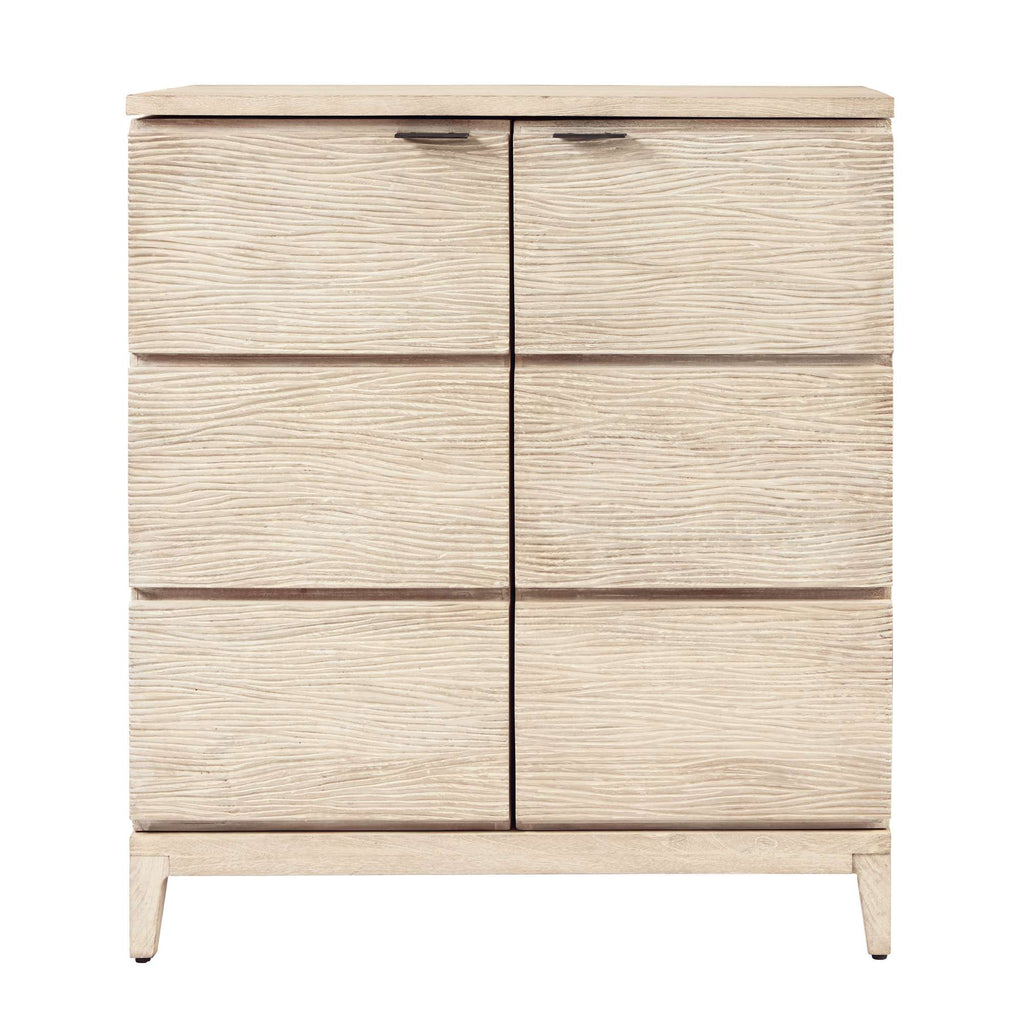 Wooden chest of drawers with four upper and lower compartments.