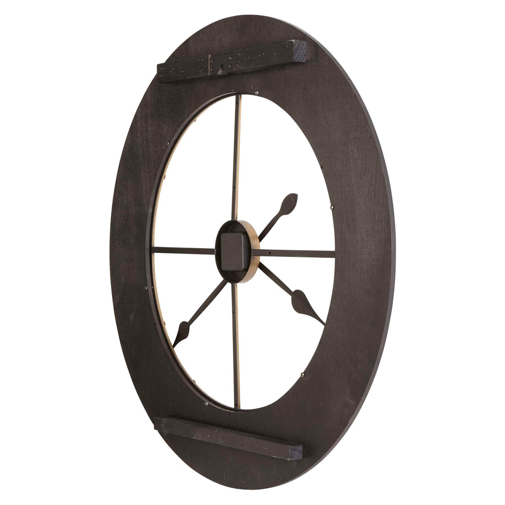 Stylish round wall clock with a minimalist design