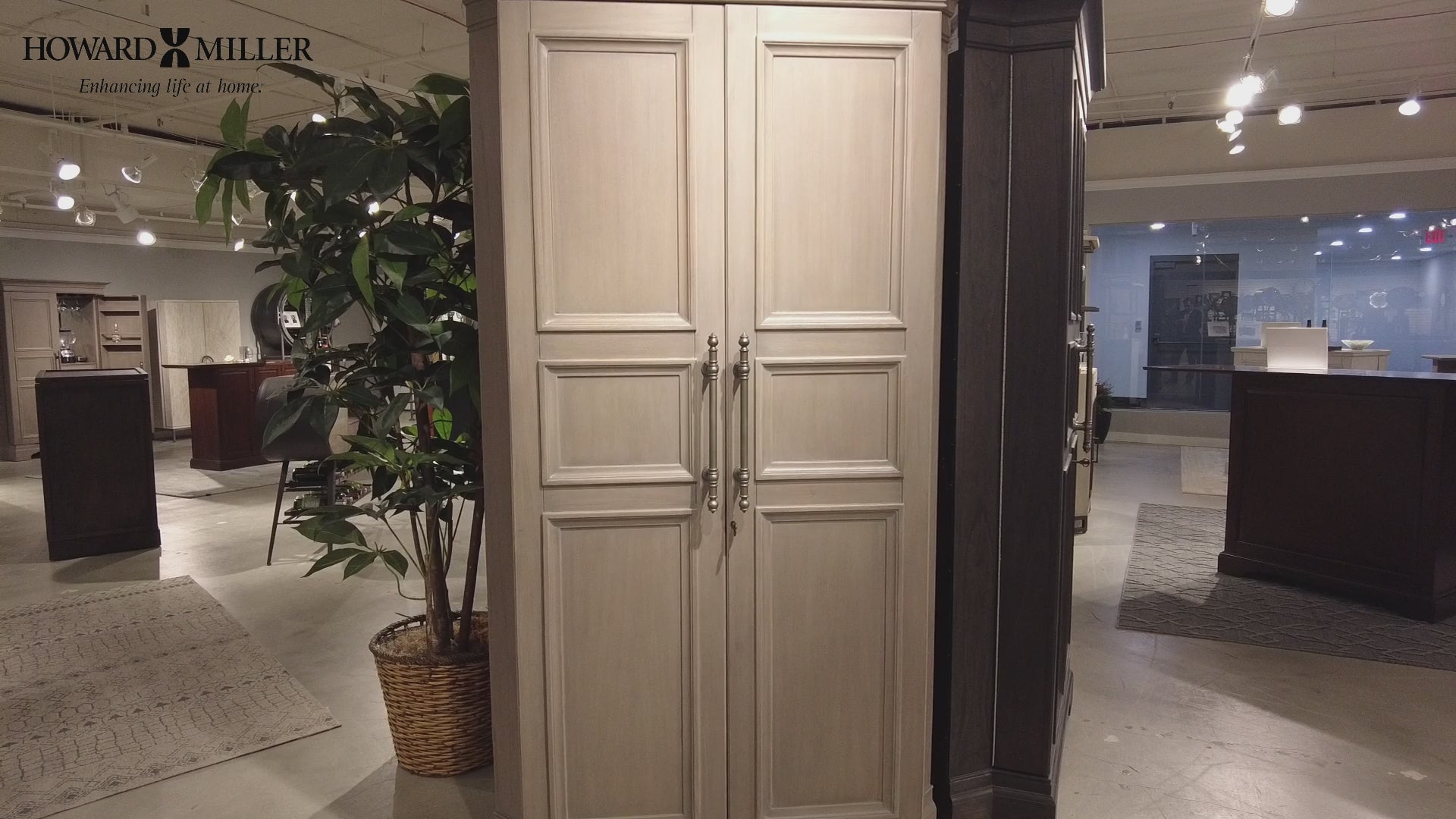 Passport Corner Wine & Bar Cabinet – Howard Miller